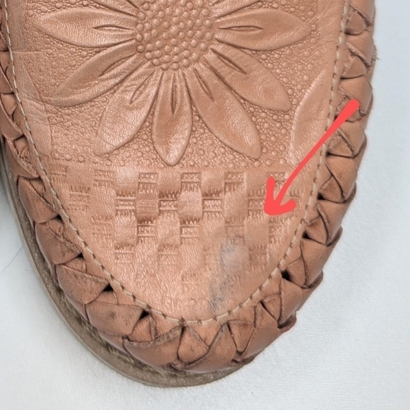 Macarena Collection tan leather Huarache sandals tan die cut sunflower size 8 - Picture 6 of 9